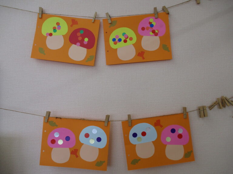 ひよこ組制作　カラフルきのこ🍄